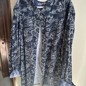 Robert Graham Black and Gray Patterned Dress Shirt